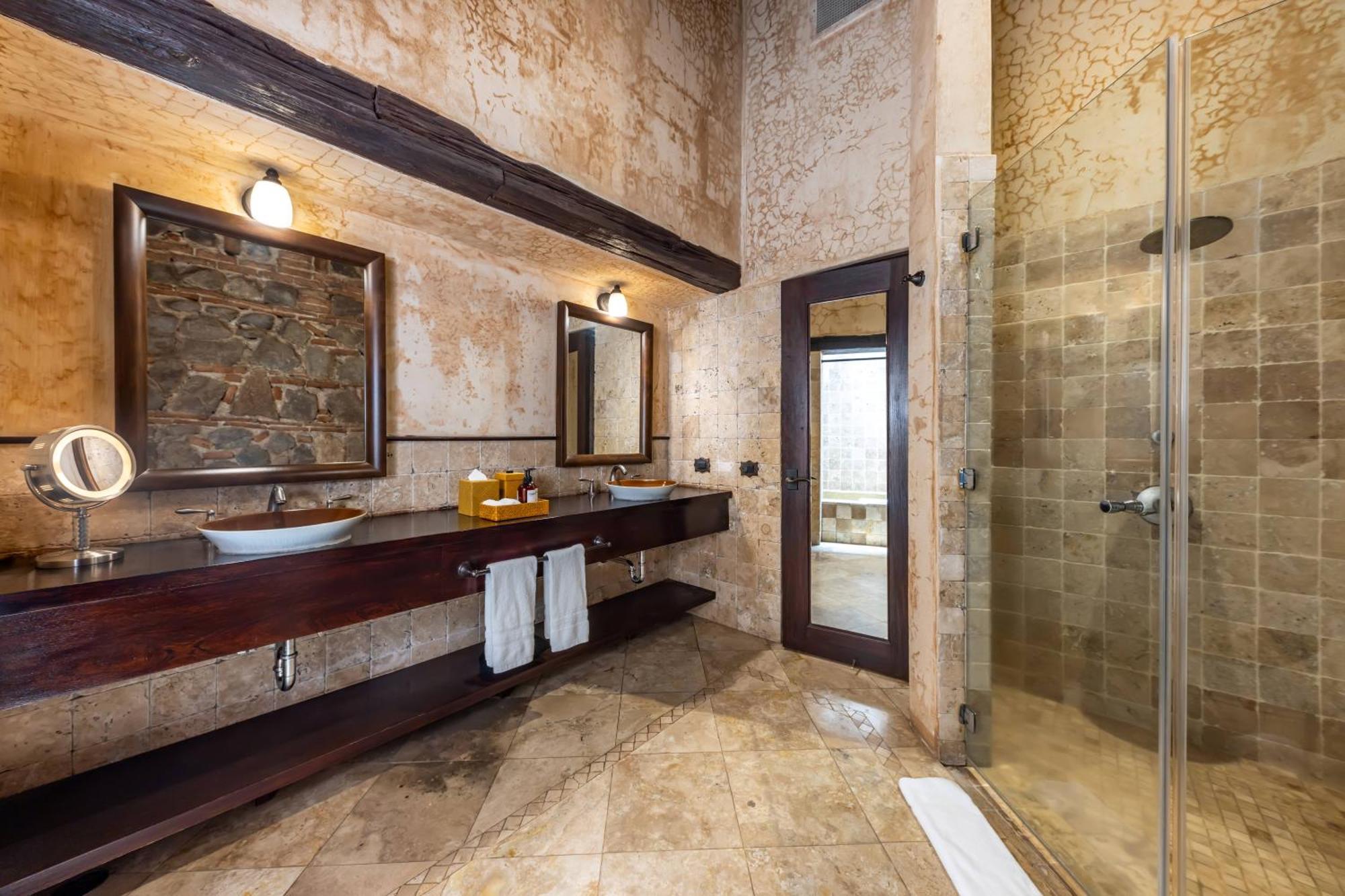 El Convento Boutique Hotel Antigua Bagian luar foto