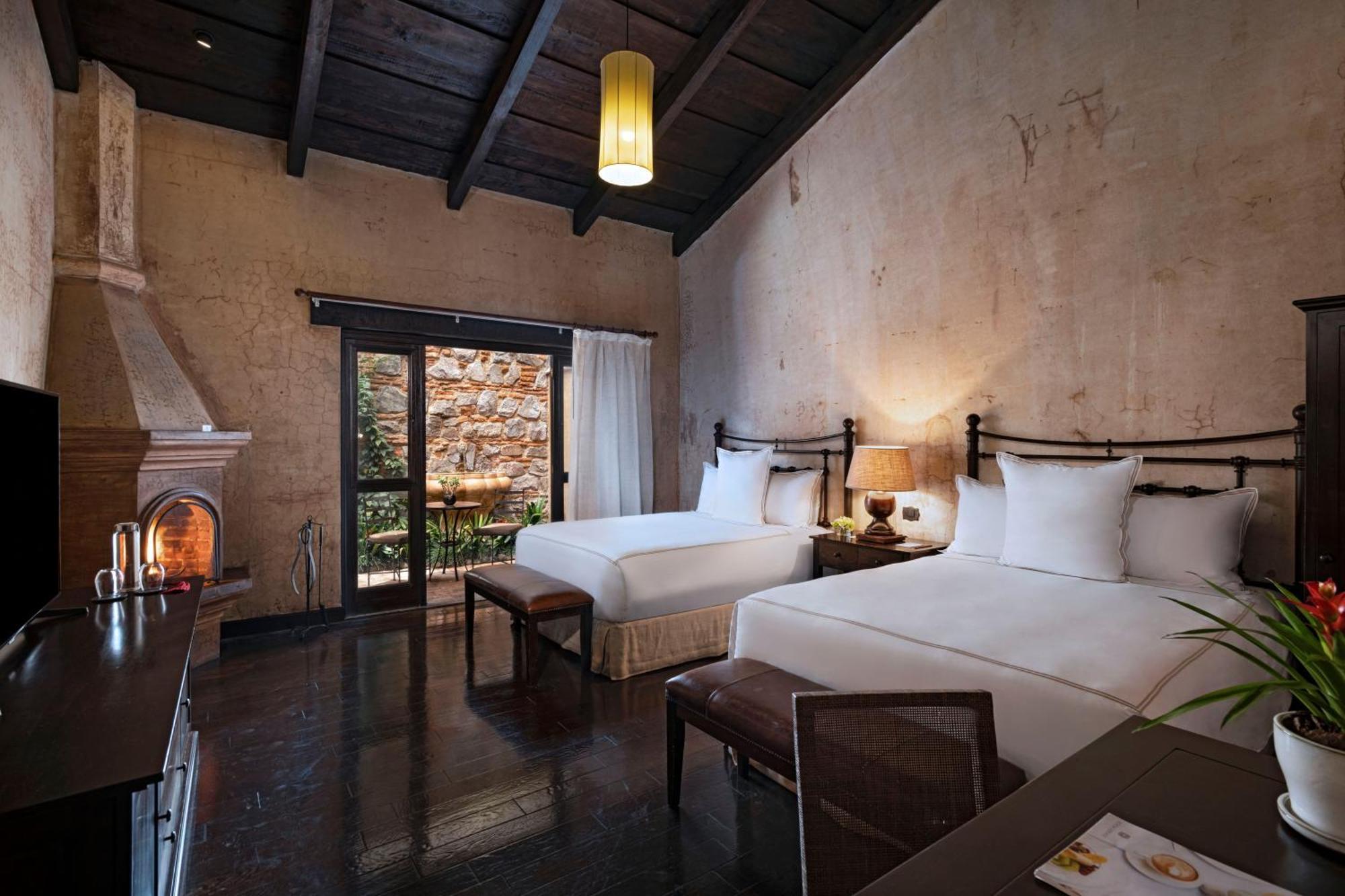El Convento Boutique Hotel Antigua Bagian luar foto