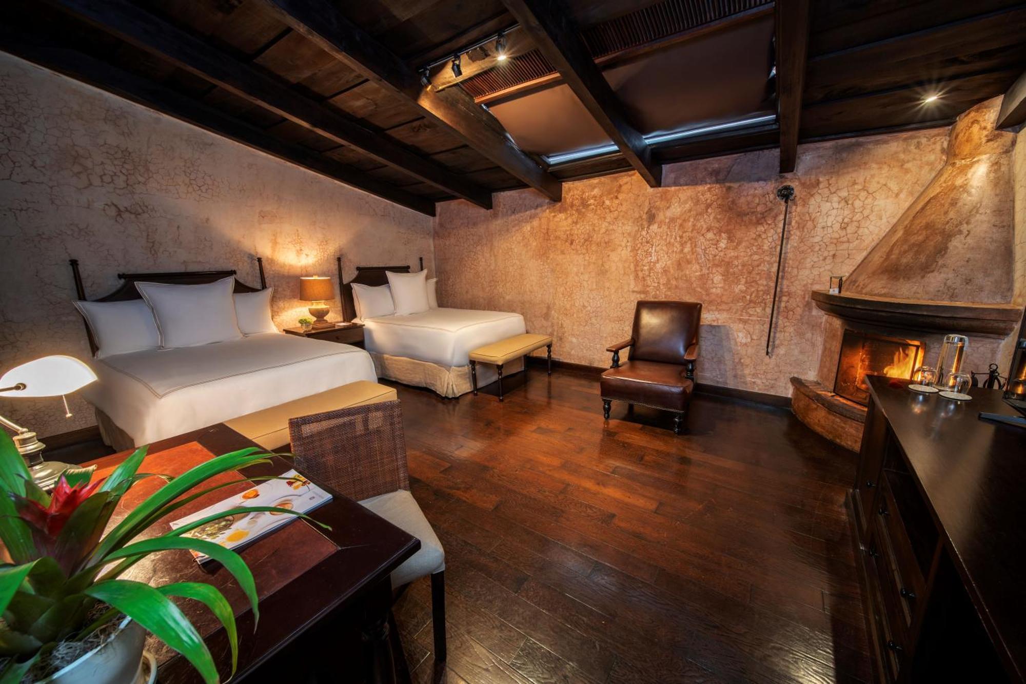 El Convento Boutique Hotel Antigua Bagian luar foto