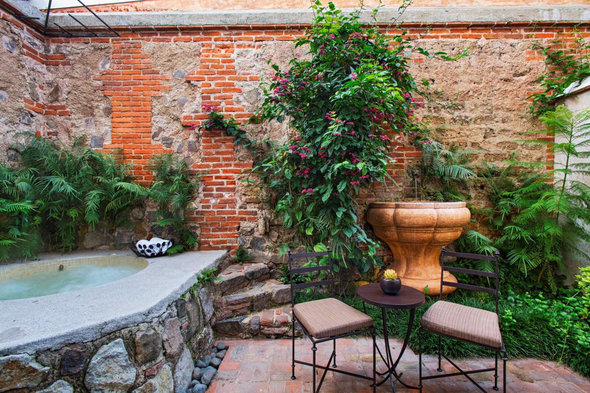 El Convento Boutique Hotel Antigua Bagian luar foto